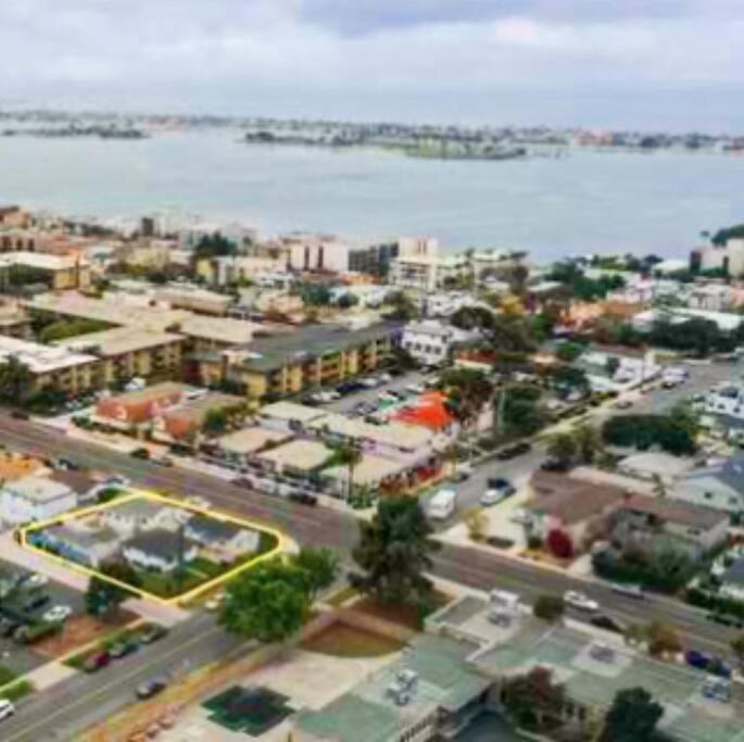 Crown Point W/ Cowboy Pool 2 Blocks To Bay Сasa de vacaciones San Diego